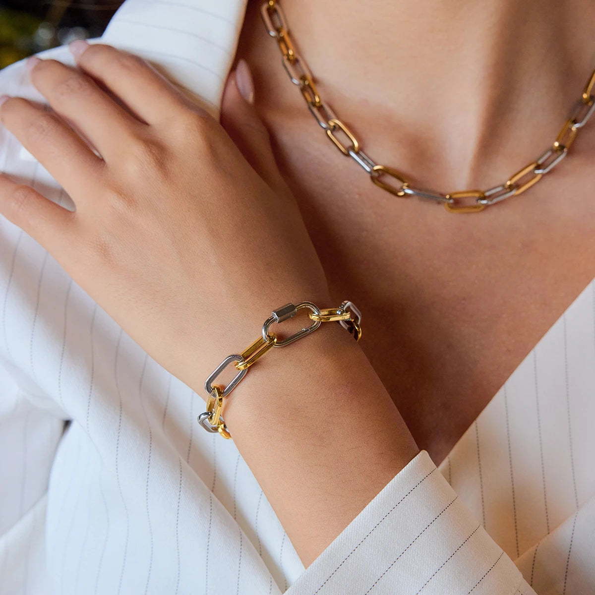 Pulsera Urbana De Eslabon Grueso En Contraste Metalico | Bicolor
