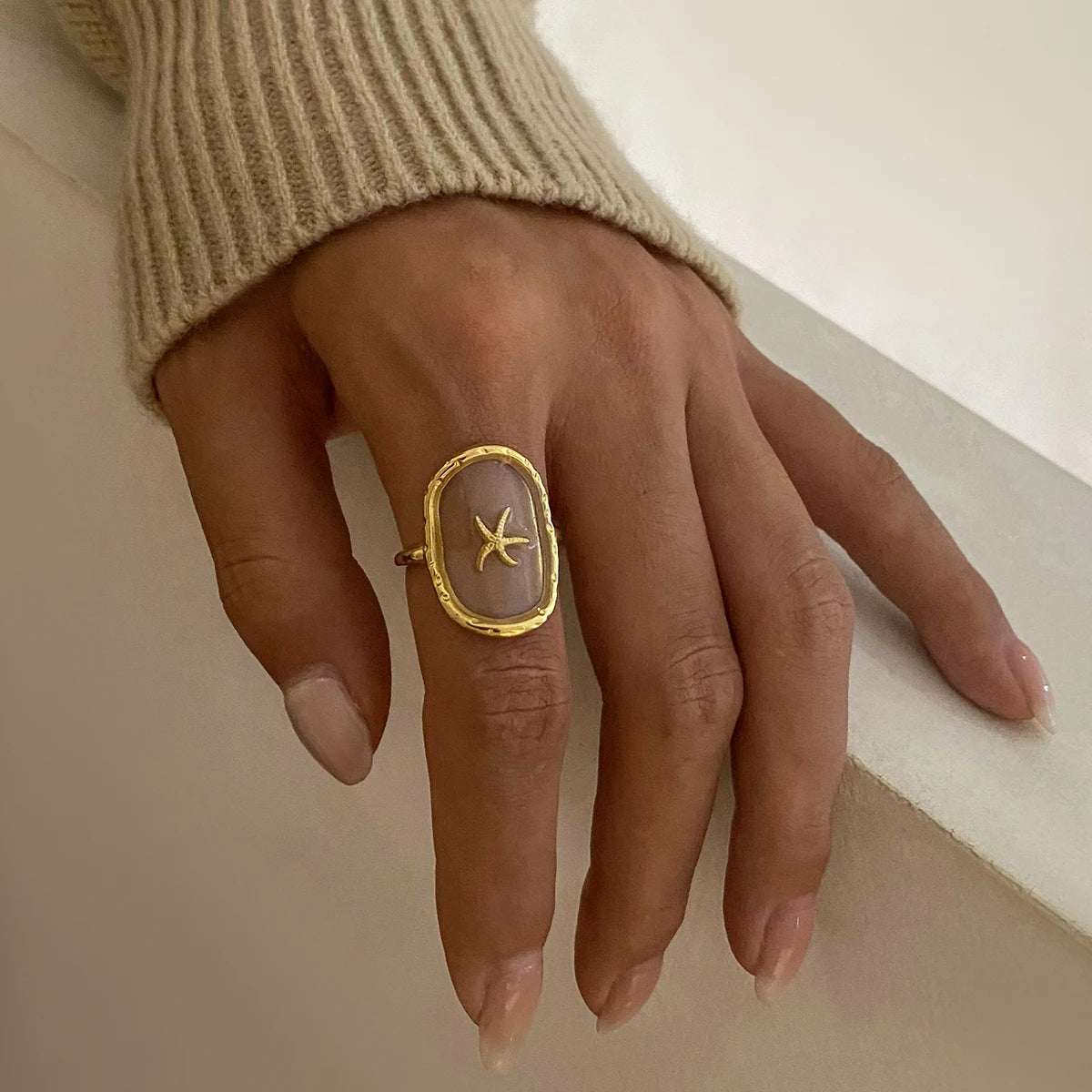 Anillo Geo Circular Estrella de mar | Dorado