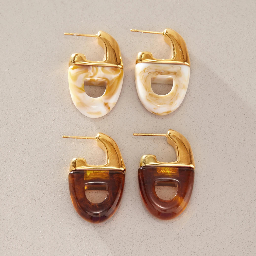Zarcillos Elegantes con Resina Marmoleada | Dorado