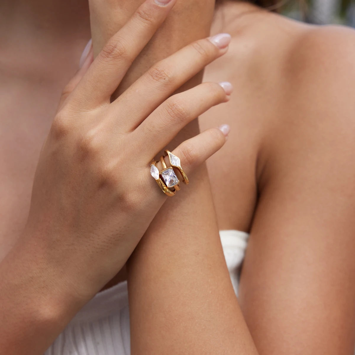 Anillos minimalistas con Circonia  | Dorado