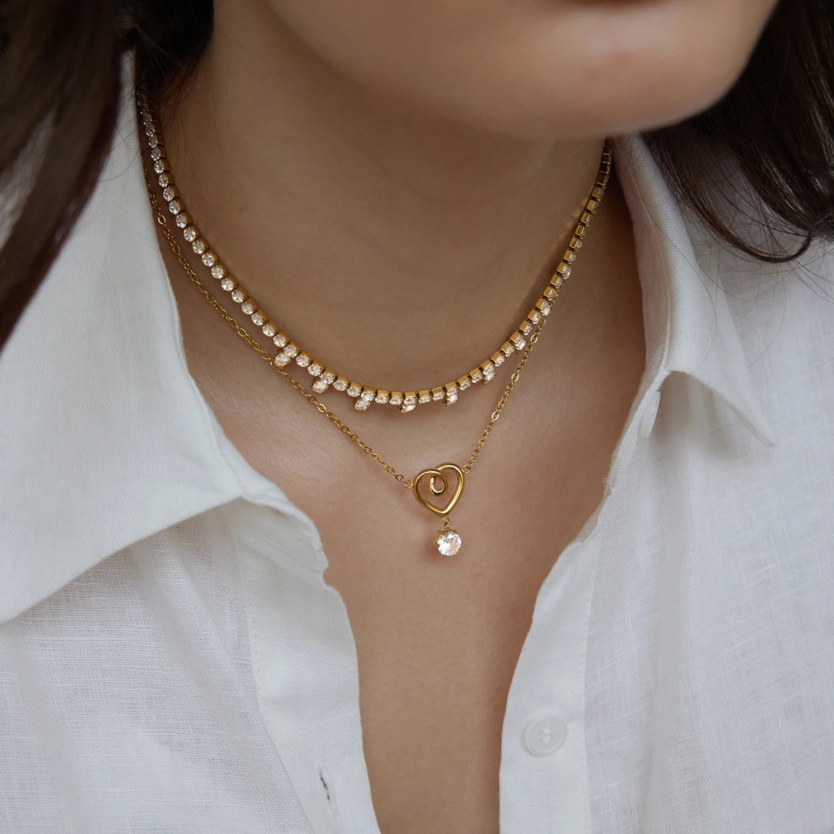 Collar Corazón Swirl y Punto de Luz | Dorado