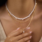 Collar Triple Suspiro del Mar | Dorado y Perla