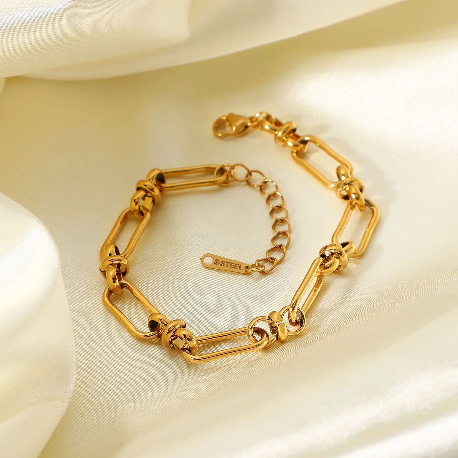 Pulseras De Uniones Geometricas Con Relieve De Nudo | Dorado y Bicolor