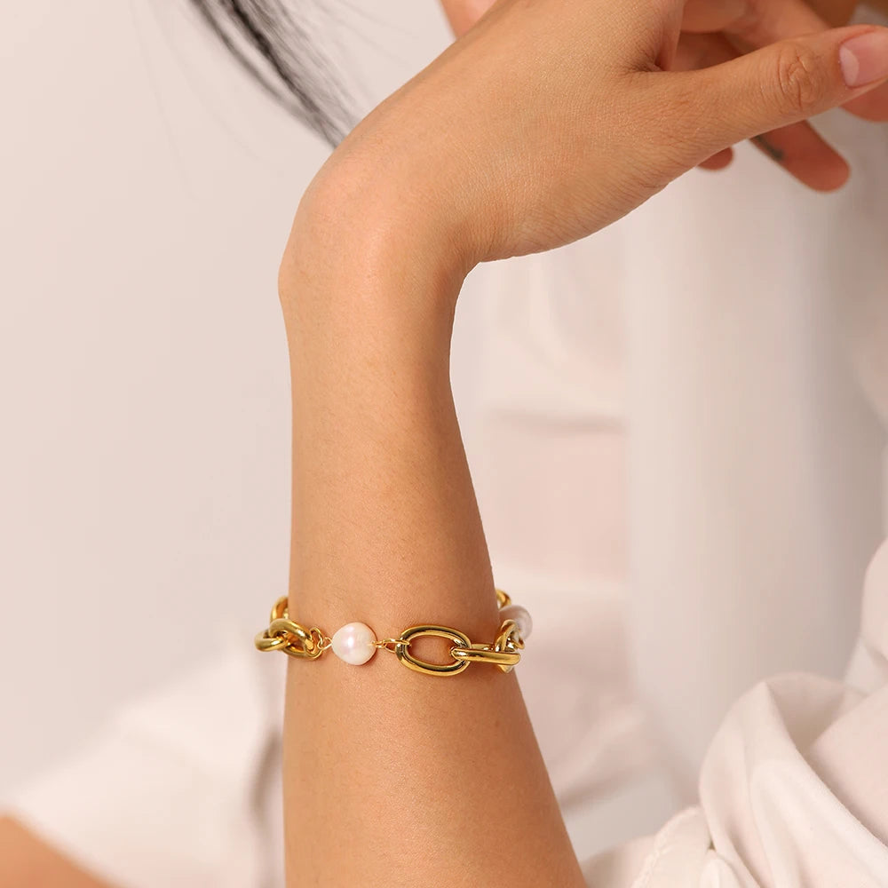Pulsera De Estilo Barroco Con Perlas Organicas | Dorado