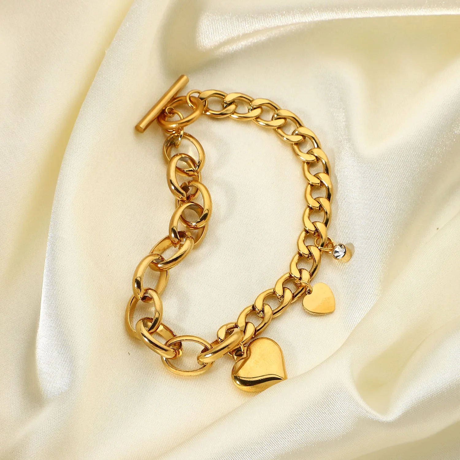 Pulsera De Uniones Variadas Y Figuras Romanticas | Dorado