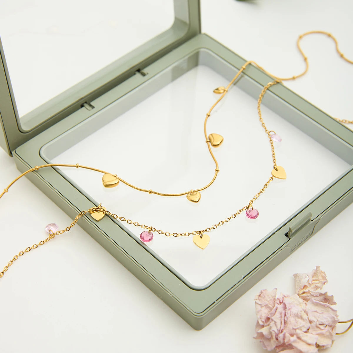 Collar 5 Dijes De Corazones Cadena Puntos | Dorado