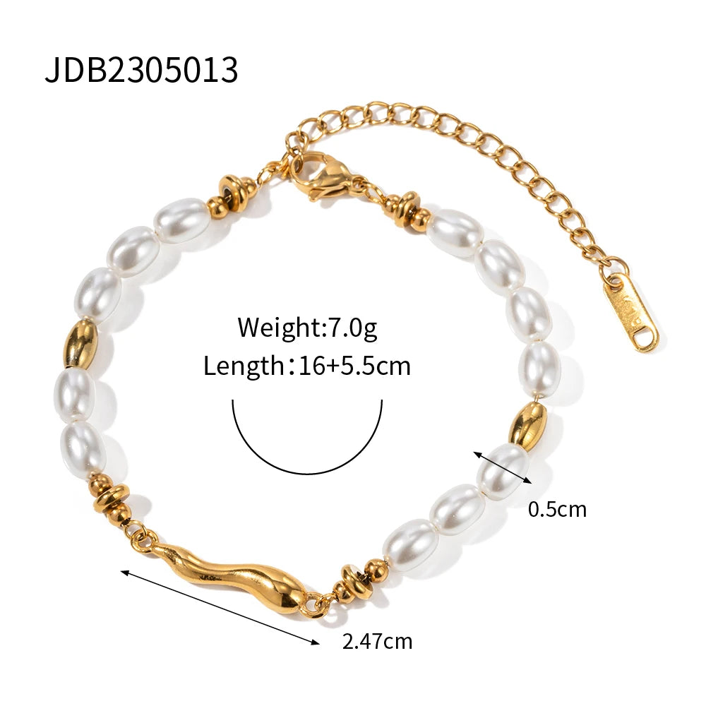 Pulsera De Perlas Blancas Con Detalle De Eslabon Organico | Dorado